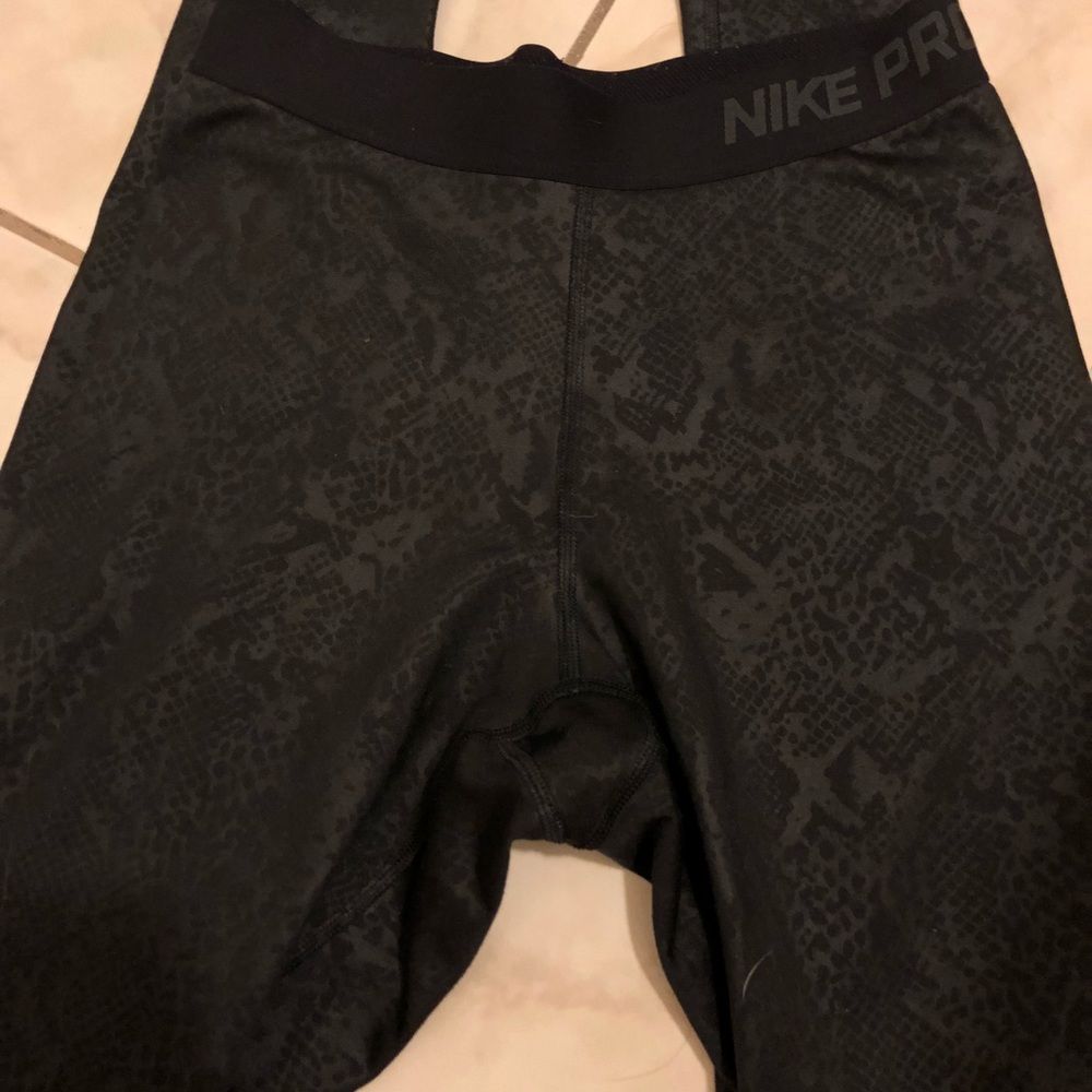 NIKE LEGGINGS